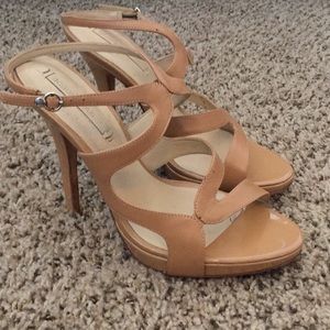 BCBGMaxazria Tan Heels- Sz 9